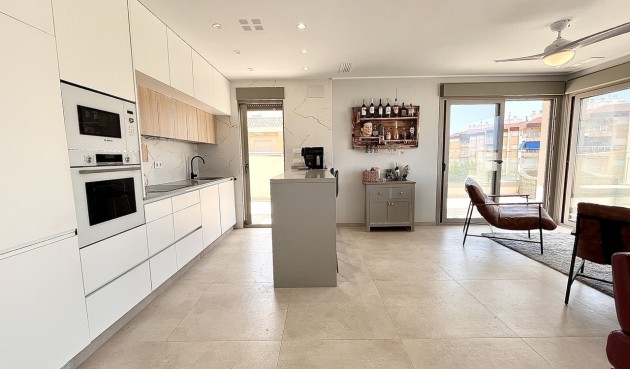 Brukt - Toppleilighet -
Torre de la Horadada - Costa Blanca