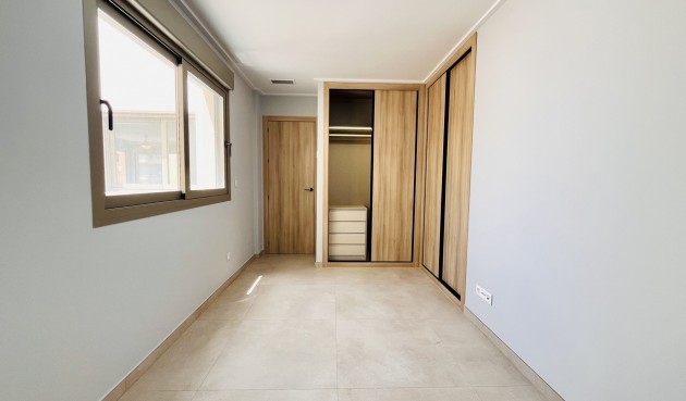 Brukt - Toppleilighet -
Torre de la Horadada - Costa Blanca