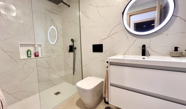 Brukt - Toppleilighet -
Torre de la Horadada - Costa Blanca