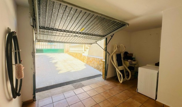 Resale - Villa -
Orihuela Costa - PAU 8