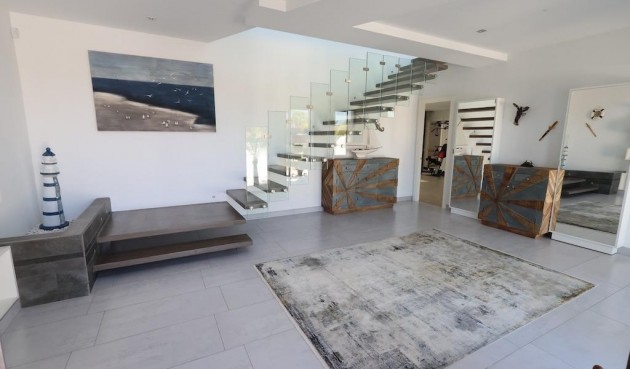 Återförsäljning - Villa -
Jávea - Costa Blanca