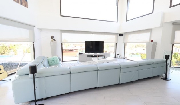 Återförsäljning - Villa -
Jávea - Costa Blanca