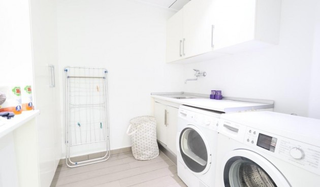 Återförsäljning - Villa -
Jávea - Costa Blanca