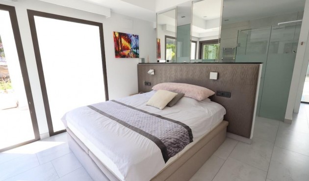 Återförsäljning - Villa -
Jávea - Costa Blanca