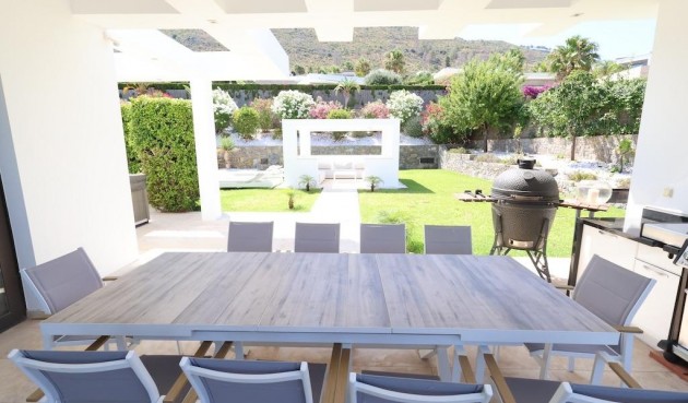 Återförsäljning - Villa -
Jávea - Costa Blanca