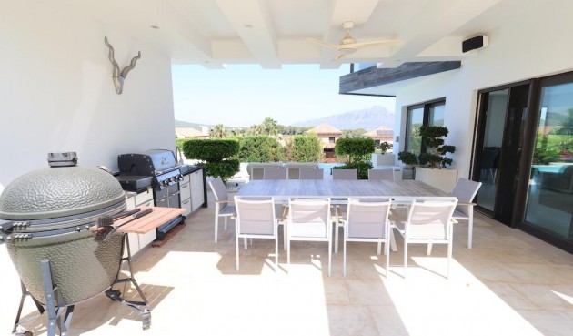 Återförsäljning - Villa -
Jávea - Costa Blanca