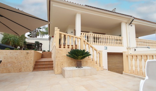 Resale - Villa -
Torrevieja - Costa Blanca