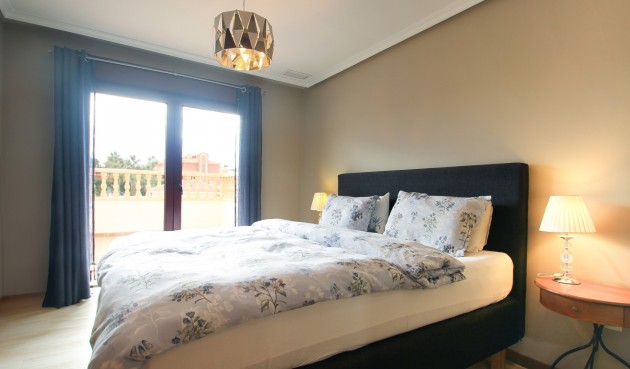 Resale - Villa -
Torrevieja - Costa Blanca