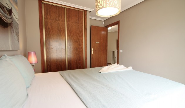 Resale - Villa -
Torrevieja - Costa Blanca