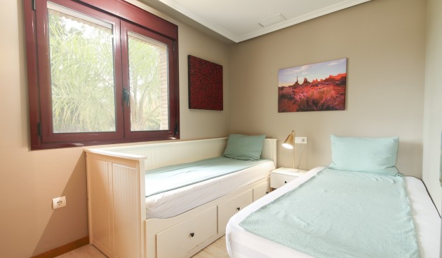 Resale - Villa -
Torrevieja - Costa Blanca