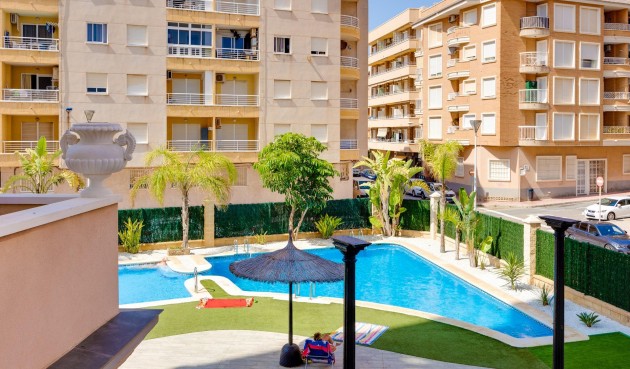 Resale - Apartment -
Torrevieja - Playa de los Locos