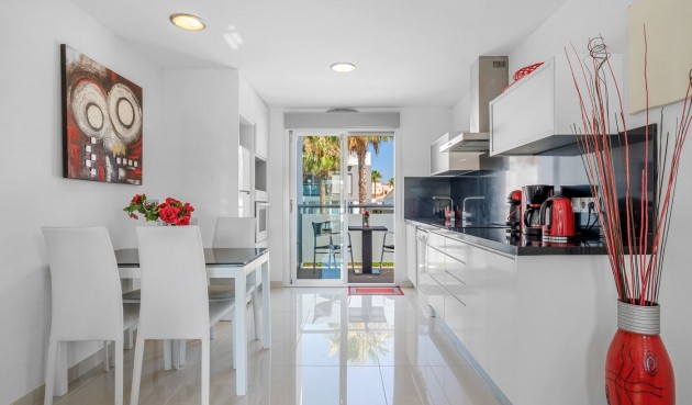 Återförsäljning - Bungalow -
Punta Prima - Costa Blanca