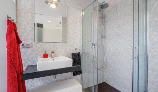 Återförsäljning - Bungalow -
Punta Prima - Costa Blanca