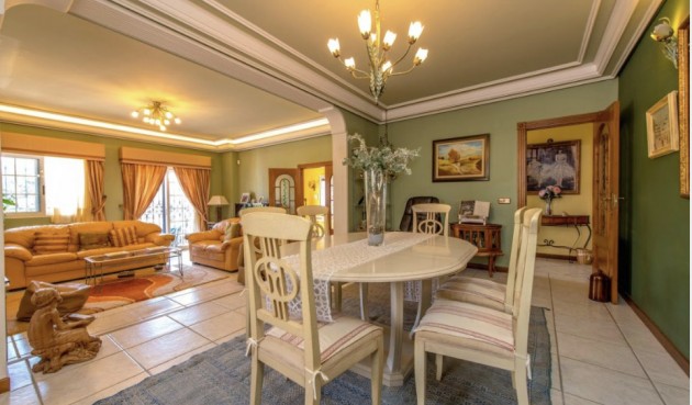 Brukt - Villa -
La Mata - Costa Blanca