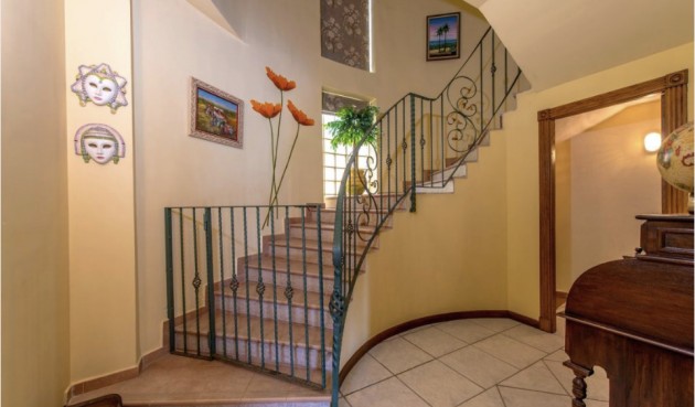 Brukt - Villa -
La Mata - Costa Blanca