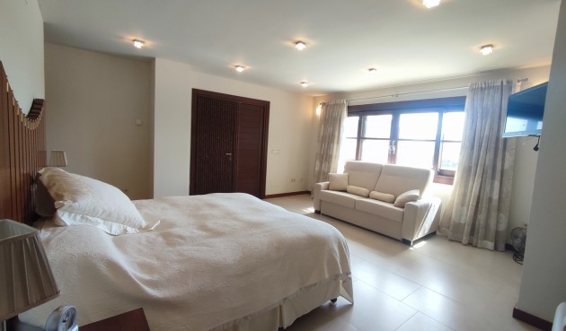 Brukt - Villa -
Peraleja Golf - Inland