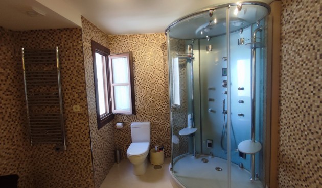 Brukt - Villa -
Peraleja Golf - Inland