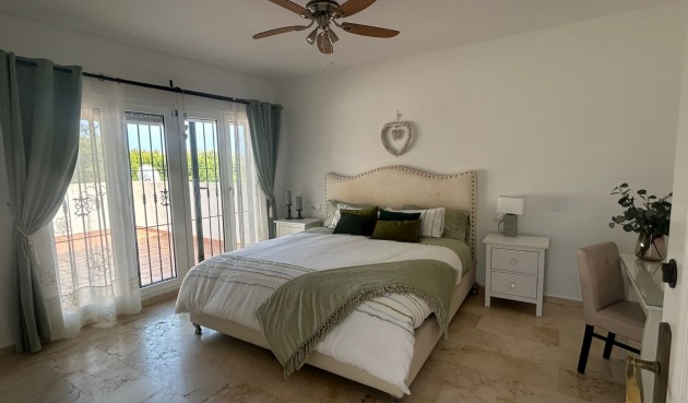 Resale - Villa -
Orihuela Costa - Costa Blanca