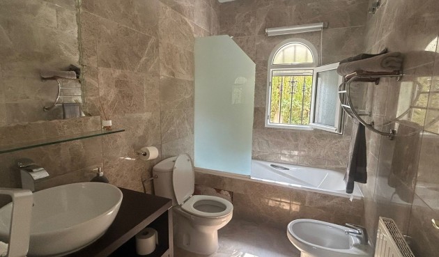 Resale - Villa -
Orihuela Costa - Costa Blanca