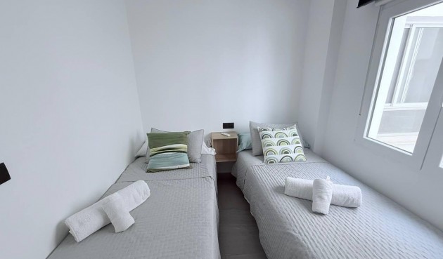 Återförsäljning - Apartment -
Torrevieja - La Mata