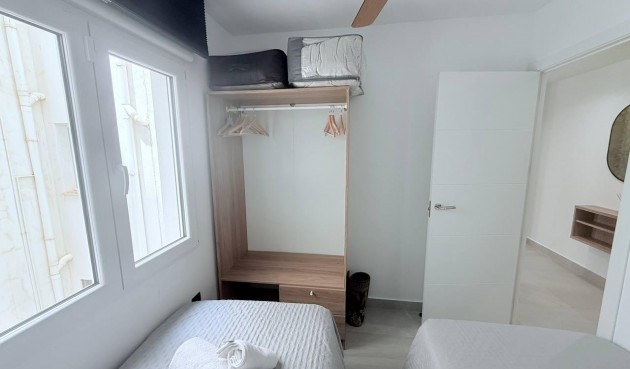 Återförsäljning - Apartment -
Torrevieja - La Mata