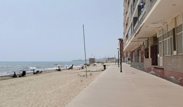 Återförsäljning - Apartment -
Torrevieja - La Mata