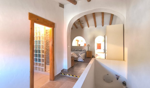 Resale - Villa -
Chinorlet - Inland