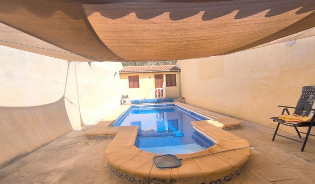 Resale - Villa -
Chinorlet - Inland