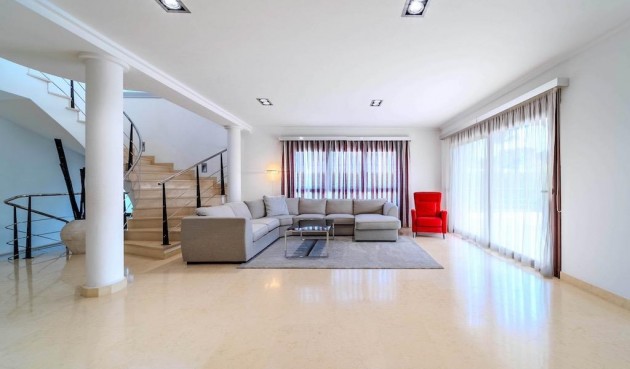 Återförsäljning - Villa -
Cabo Roig - Costa Blanca