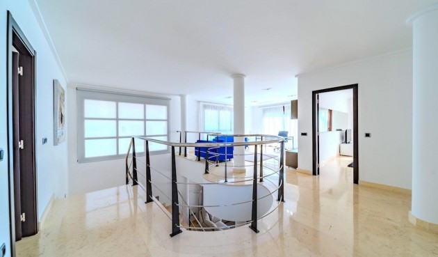 Återförsäljning - Villa -
Cabo Roig - Costa Blanca