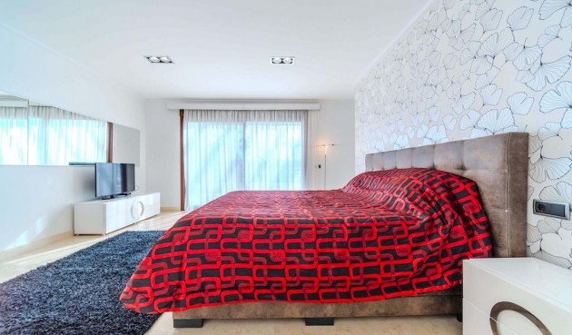 Återförsäljning - Villa -
Cabo Roig - Costa Blanca