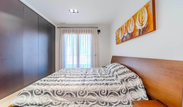 Återförsäljning - Villa -
Cabo Roig - Costa Blanca