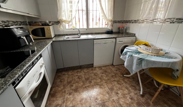 Återförsäljning - Town House Penthouse -
Torrevieja - La Florida