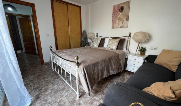 Återförsäljning - Town House Penthouse -
Torrevieja - La Florida