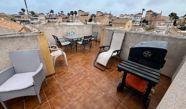 Återförsäljning - Town House Penthouse -
Torrevieja - La Florida