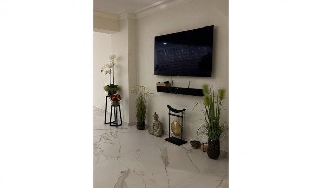 Återförsäljning - Apartment -
Torrevieja - Costa Blanca