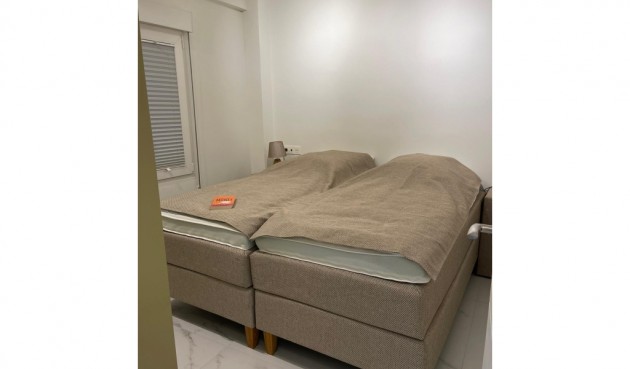 Återförsäljning - Apartment -
Torrevieja - Costa Blanca