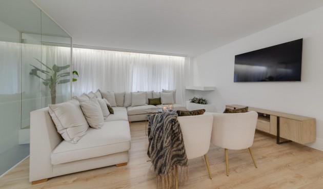 Resale - Apartment -
Torrevieja - Playa del Cura