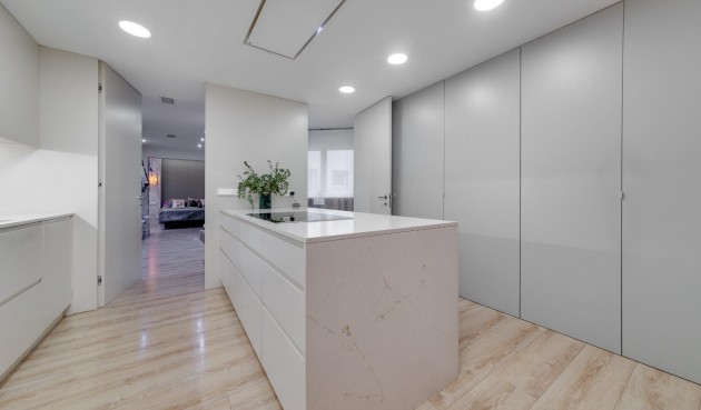 Resale - Apartment -
Torrevieja - Playa del Cura