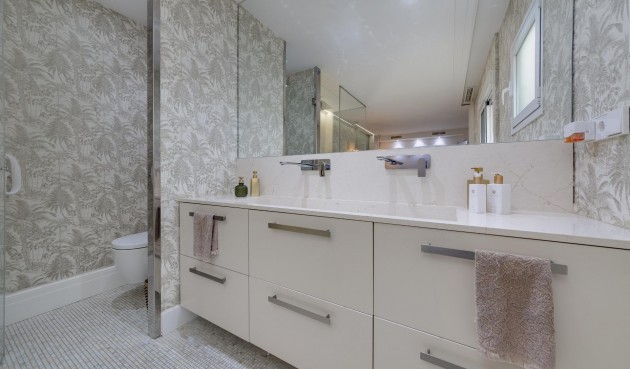 Resale - Apartment -
Torrevieja - Playa del Cura