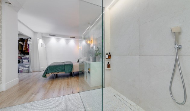 Resale - Apartment -
Torrevieja - Playa del Cura