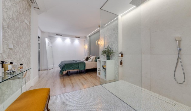 Resale - Apartment -
Torrevieja - Playa del Cura