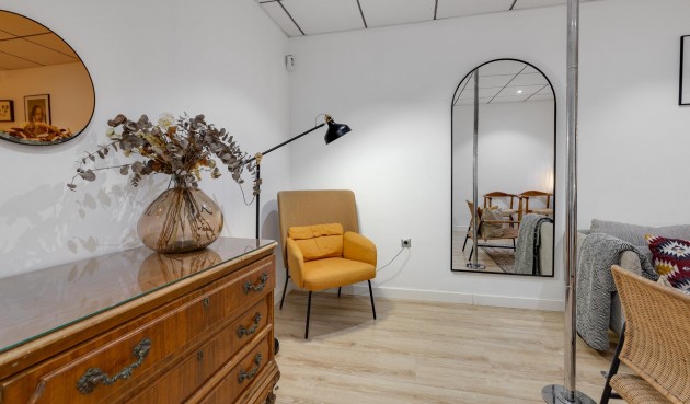 Resale - Apartment -
Torrevieja - Playa del Cura