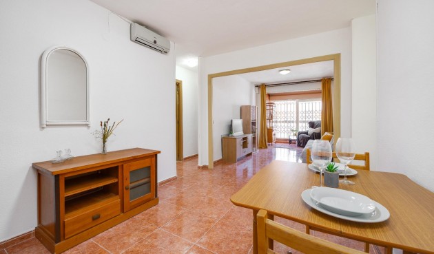 Resale - Apartment -
Torrevieja - Playa De Los Naufragos