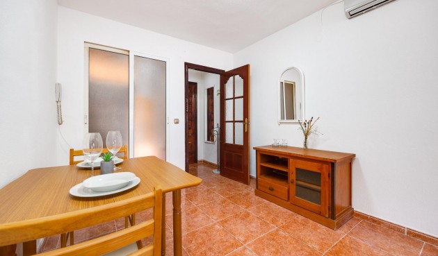 Resale - Apartment -
Torrevieja - Playa De Los Naufragos