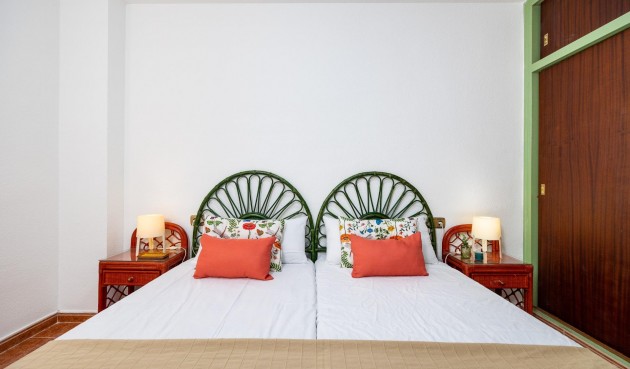 Resale - Apartment -
Torrevieja - Playa De Los Naufragos