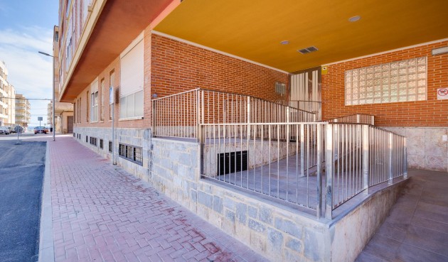 Resale - Apartment -
Torrevieja - Playa De Los Naufragos