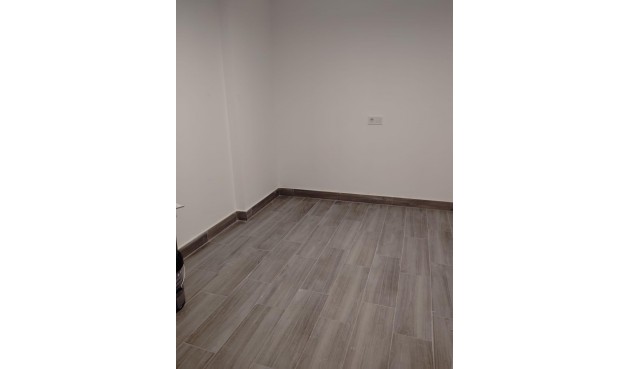 Återförsäljning - Apartment -
Torrevieja - Centro