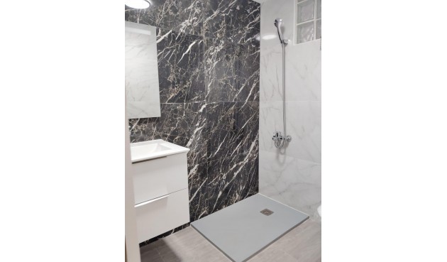 Återförsäljning - Apartment -
Torrevieja - Centro