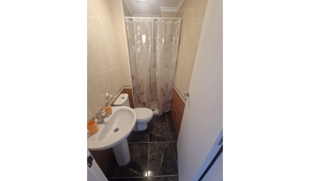 Brukt - Apartment -
Torrevieja - Centro - Muelle Pesquero